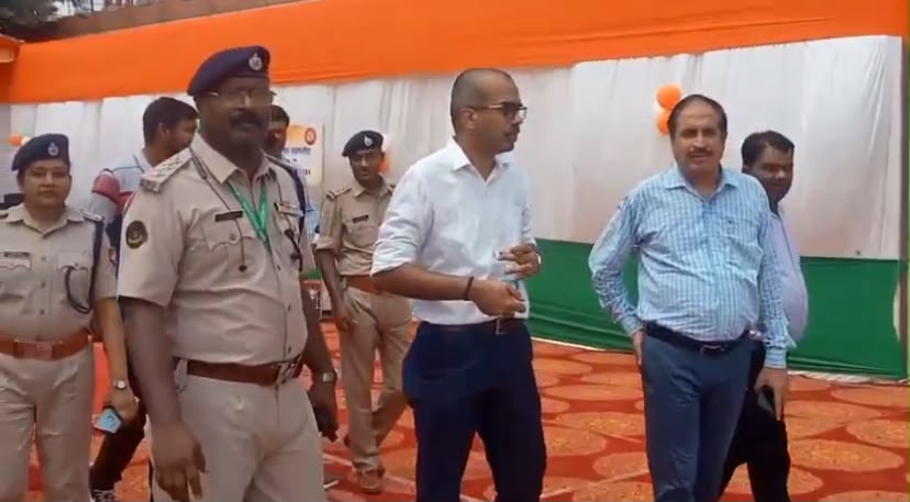 स्वतंत्रता दिवस को लेकर रेलवे स्टेशनों पर हाई अलर्ट, आगरा छावनी समेत प्रमुख स्टेशनों पर बढ़ाई गई सुरक्षा