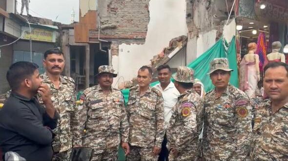 🚨 सुभाष बाजार में नगर निगम का बड़ा एक्शन, 7 दुकानों पर चलेगा बुलडोजर